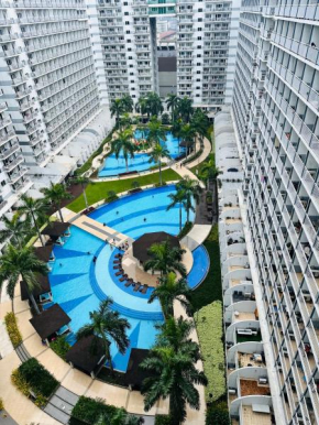 1544A Near MOA and Airport PoolView Balcony